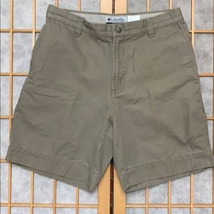 Columbia Gray Cargo Shorts